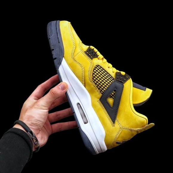 Air Jordan 4 - Picture 8 of 9